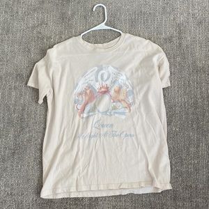 Queen Oversized tee